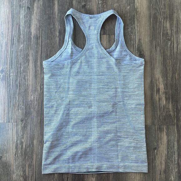 Lululemon Swiftly Tech 2.0 Racerback - Picture 2 of 6